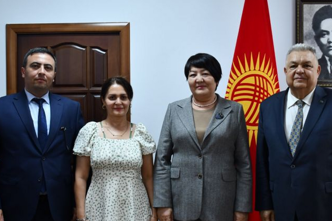 Qırğızıstanda Nizami Gəncəvi adına məktəbdə Azərbaycan dili tədris olunacaq