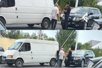 Gəncədə yük avtomobili ilə minik avtomobili toqquşub