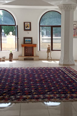 Gəncə: Elyar Quliyev xalçaçılıq sənətinin sirrlərini öyrədəcək