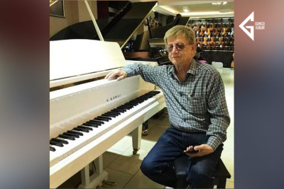 Gəncədə 58 ildir klavişli musiqi alətlərin köklənməsi ilə məşğul olan usta yaşayır