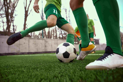 Gəncədə tikiləcək futbol akademiyası haqqında nazirə məlumat verilib