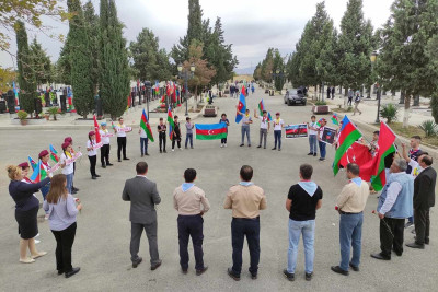 Gəncə və Göygöl skautları Şəhidlər Xiyabanını ziyarət ediblər