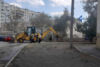 Gəncədə küçələrin işıqlandırılması işləri davam edir