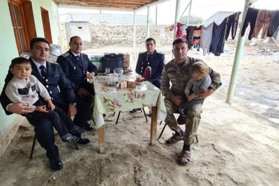 Dövlət Miqrasiya Xidmətinin əməkdaşları Gəncədə şəhid və qazi ailələri ilə görüşüb