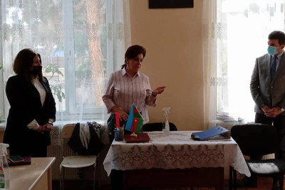 Gəncədə yerləşən məktəblərin birində peyvəndlənmə haqda görüş keçirilib