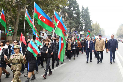 Gəncə terrorunun ildönümü münasibəti ilə yürüş keçirilib