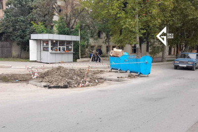 Gəncədə su borusunda təmir-bərpa işləri görülür