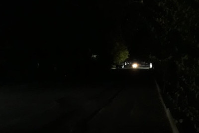 Axşam saatlarında Gəncə küçələri qaranlığa qərq olur