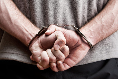 Gəncə polisi bir neçə ay öncə avtomobildən oğurluq edən şəxsi yaxalayıb