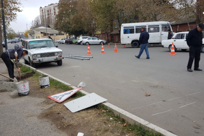 Gəncədə piyada zolağı çəkilir