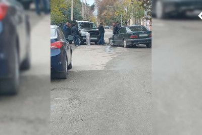 Gəncə: yolun kənarında yandırılan xəzəl qəzaya səbəb olub