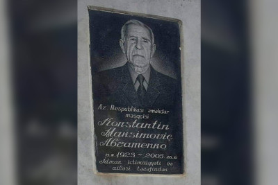 Gəncənin Fəxri Xiyabanında "Kostya dayı"nın məzarı ziyarət olunub