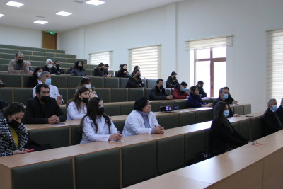Türkiyəli professor Gəncədə seminar keçib