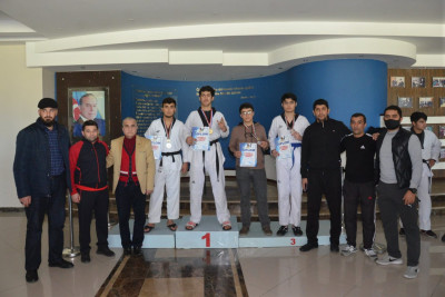 Gəncəli taekvondoçular Respublika birinciliyində 1-ci və 3-cü yerə çıxıblar