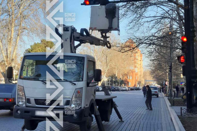 Gəncədə işləməyən işqforlar sürücülər üçün çətinlik yaradır