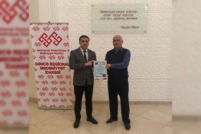 Ömrünü şagirdlərə həsr edən Gəncəli müəllim təltif olunub