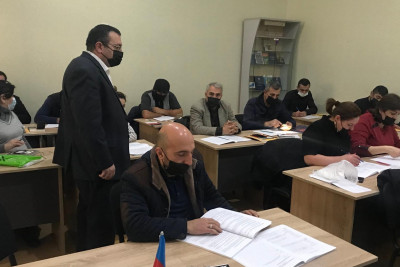 Gəncədə sahibkarlara təlimlər təşkil olunub