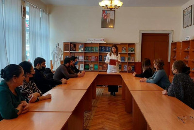 Gəncədə milli qəhrəman, şəhid Riad Əhmədovun xatirəsi anılıb