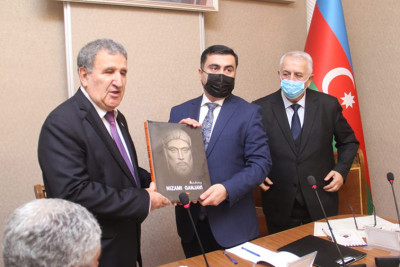 Gəncədə Nizami Gəncəvinin yubileyi münasibəti ilə konfrans keçirilib