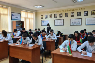 Gəncədə məktəblərin birində sorğu keçirilib