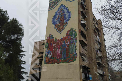 Gəncənin bir çox yerlərində küçə sənəti nümünələrinə rast gəlinir