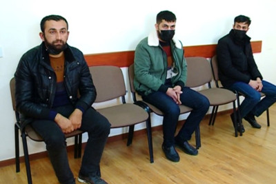 Gəncəli üç nəfər tanışını qarət edib