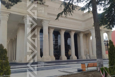 Gəncə Dövlət Dram Teatrının açılışına hazırlıq gedir