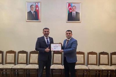 Gəncə: Regional Mədəniyyət idarəsinin rəisi daha bir şəxsi təltif edib