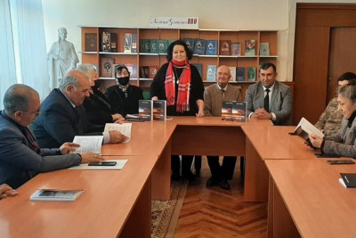 Gəncənin gənc yazarı Eltun Türkelin əsəri nümayiş edilib
