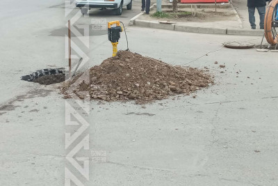 Gəncə: Abbas Səhhət xəstəxanasının yanında təmir işləri aparılıb