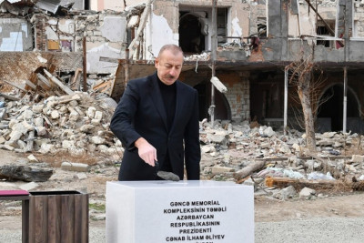 Prezident İlham Əliyev Gəncə Memorial Kompleksinin təməlini qoyub