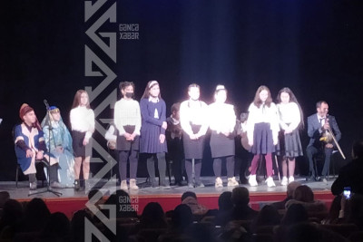Gəncədə şagirdlər Şuşaya həsr edilmiş konsert veriblər
