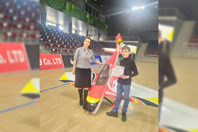 Gəncəli şagird dron şousunda iştirak edib