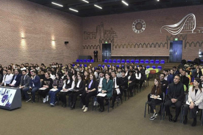 Gənclər Bakıda təlimdə iştirak ediblər