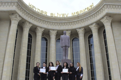 Heydər Əliyev Mərkəzinin əməkdaşları təltif ediliblər