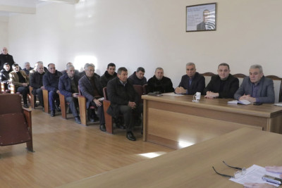 MKTİB rəisi sakinlərlə görüşüb