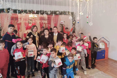 Xüsusi qayğıya ehtiyacı olan uşaqlar ziyarət olunub