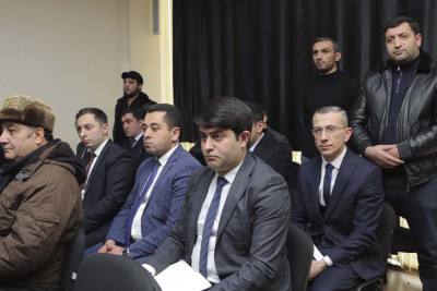 İcra başçısı sakinlərin müraciətlərini dinləyib