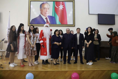Tələbələr qarşıdan gələn bayramları qeyd ediblər