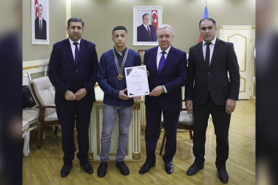 GDU-nun tələbəsi sərbəst güləş üzrə turnirdə medal qazanıb