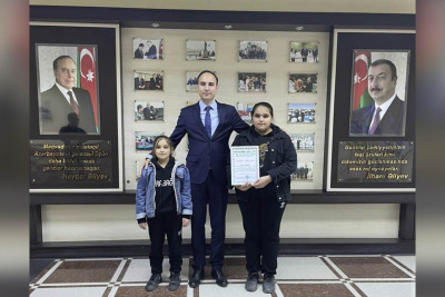 Həmid Nəsirov yeniyetmə idmançını təltif edib