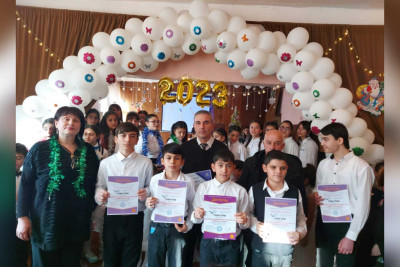 Uşaq Musiqi Məktəbində müəllim və şagirdlər təltif olunub