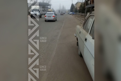 Bu küçədə piyada keçidinin olmaması çətinlik yaradır