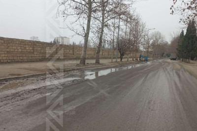 Aida İmanquliyeva küçəsində su borusu partlayıb