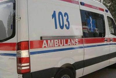 Qadın evin ikinci mərtəbəsindən yıxılıb