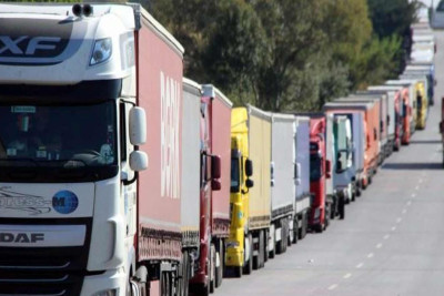 Xarici dövlətlərə məxsus iritonnajlı yük maşınları Gəncəyə pulsuz daxil olacaq