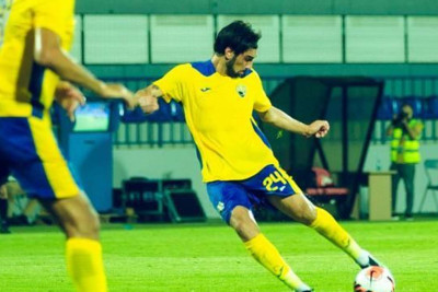 “Kəpəz” gürcü futbolçu ilə yollarını ayırıb