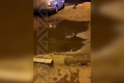 Üzeyir Hacıbəyli küçəsi kanalizasiya sularına qərq olub