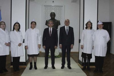 Recep Öztop Gəncə Tibb Kollecində olub