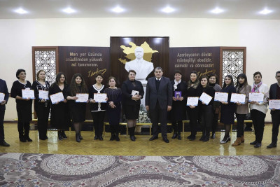 GDU-nun bir sıra müəllimlərinə sertifikatlar verilib